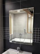 Zrcadlo 60 x 80 cm zdobené fazeta lišta SALTO